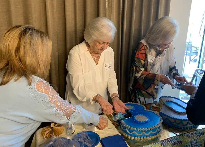 Cake Cutting - Dona Meserve (Hice), Linda Van Landingham, Patsy Rhodes (Johnson)
